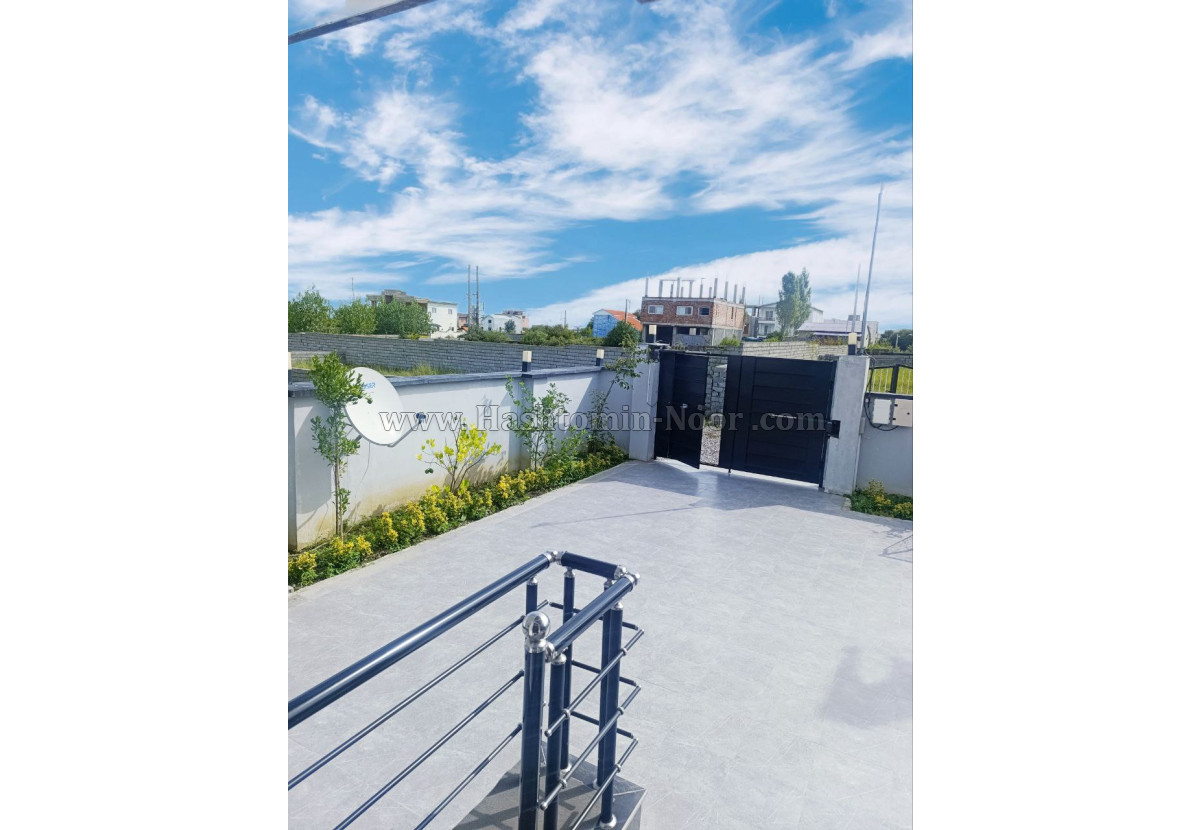 ویلا مدرن مهندسی ساز با سند تک برگ چمستان